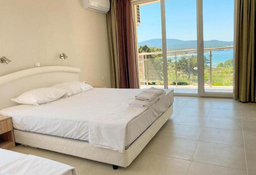 Deluxe 3-Bettzimmer mit Meerblick, семеен хотел сирена