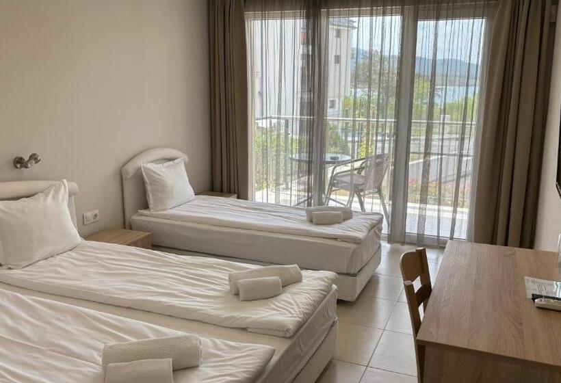 3 Bett Deluxe Zimmer, семеен хотел сирена