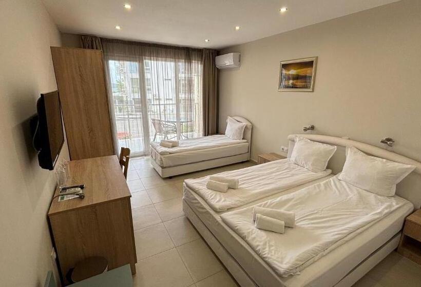 3 Bett Deluxe Zimmer, семеен хотел сирена