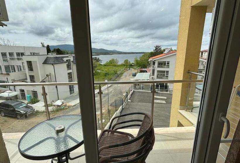 Deluxe 3-Bettzimmer mit Meerblick, семеен хотел сирена