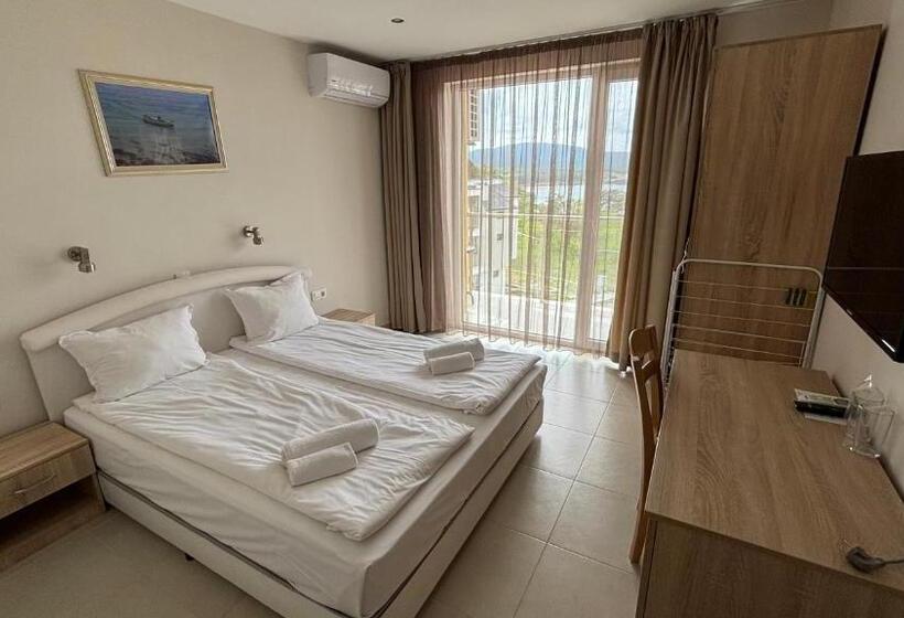 Deluxe Zimmer mit Meerblick, семеен хотел сирена