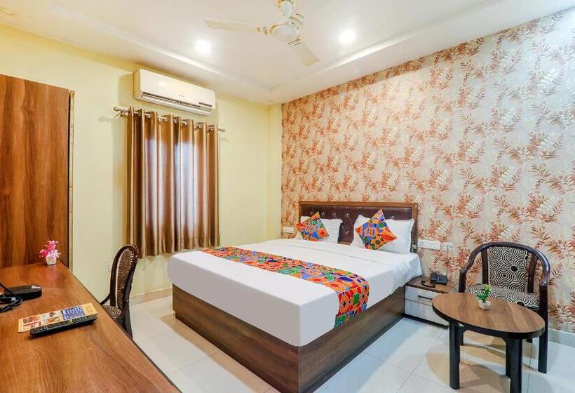 اتاق اجرایی سه نفره, Fabexpress Grand Inn