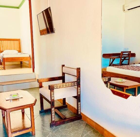 Camera Familiare, Le Nouvel Eden