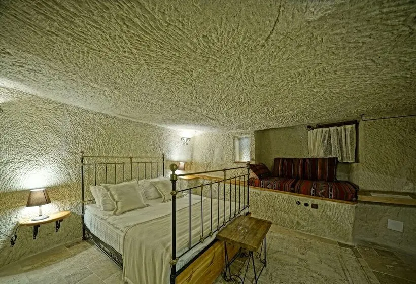 اتاق استاندارد, Naraca Cave House