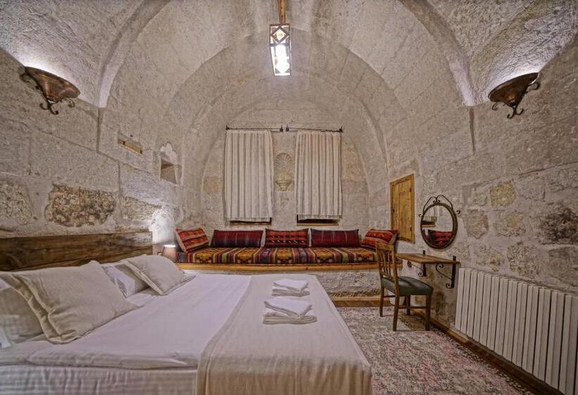 اتاق استاندارد, Naraca Cave House