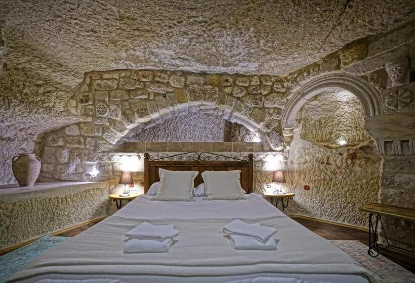 اتاق استاندارد, Naraca Cave House