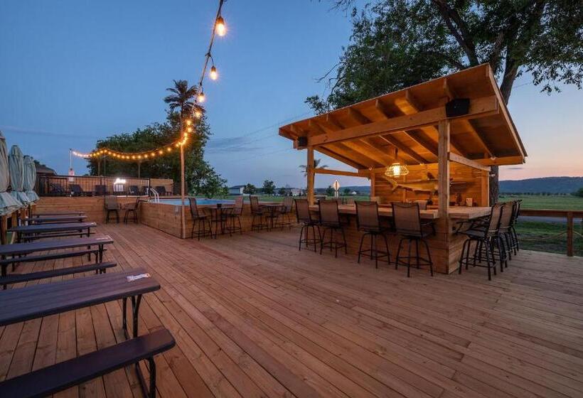 标准间, The Lodge At Angostura