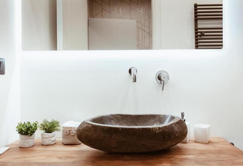 デラックスルーム, Kero Luxury Rooms