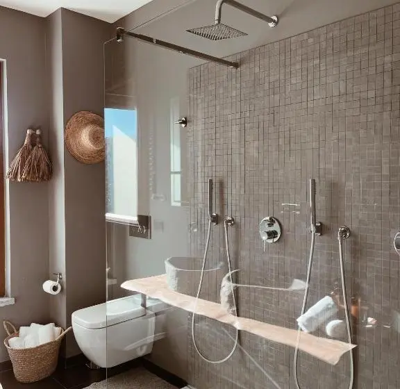 Deluxe-huone Parveke, Kero Luxury Rooms