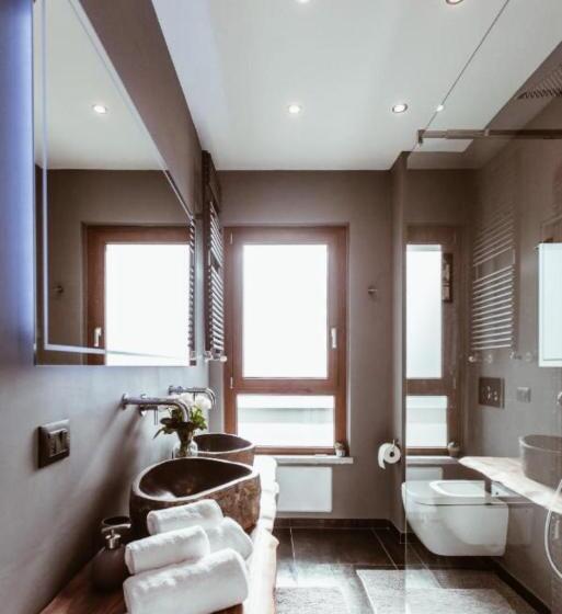 اتاق لوکس با بالکن, Kero Luxury Rooms