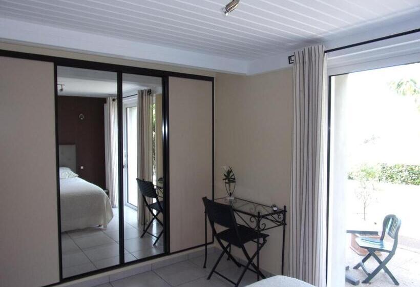 غرفة قياسية مطلّة علي الحديقة, Maison D Hôtes Fortin Anita Et Guy