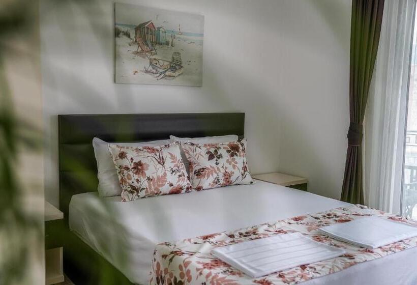 اتاق خانوادگی, Marini Casa