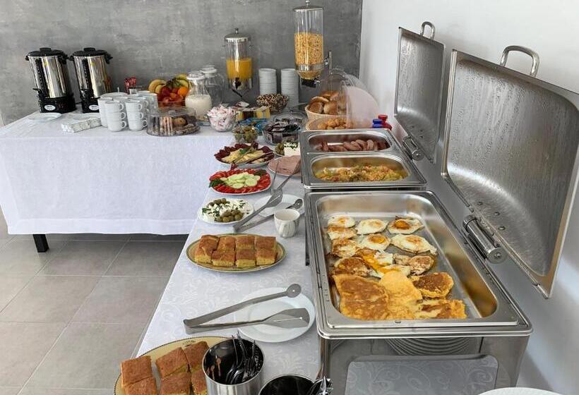 اتاق خانوادگی, Marini Casa