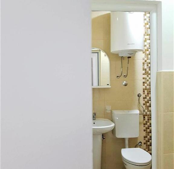 اتاق خانوادگی, Marini Casa