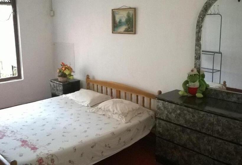 غرفة قياسية مطلّة علي الحديقة, Nawala Inn