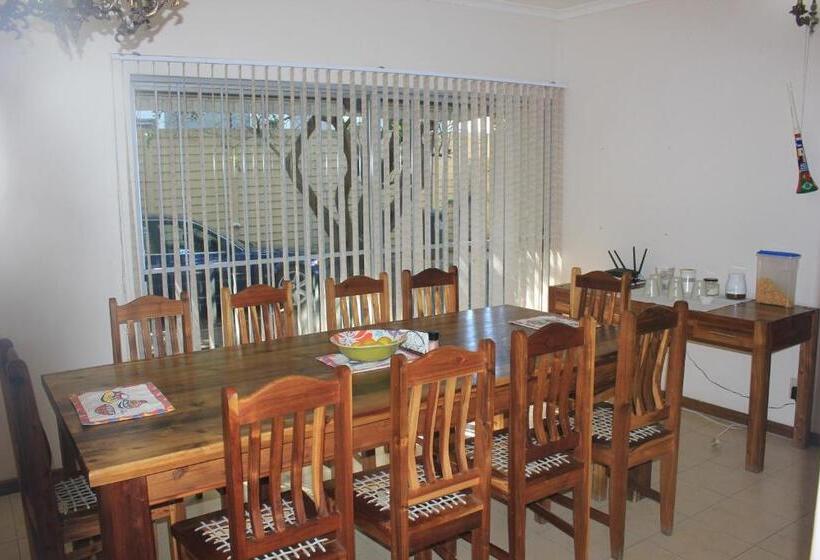 غرفة قياسية مع حمام خارجي, Three Arches Guesthouse