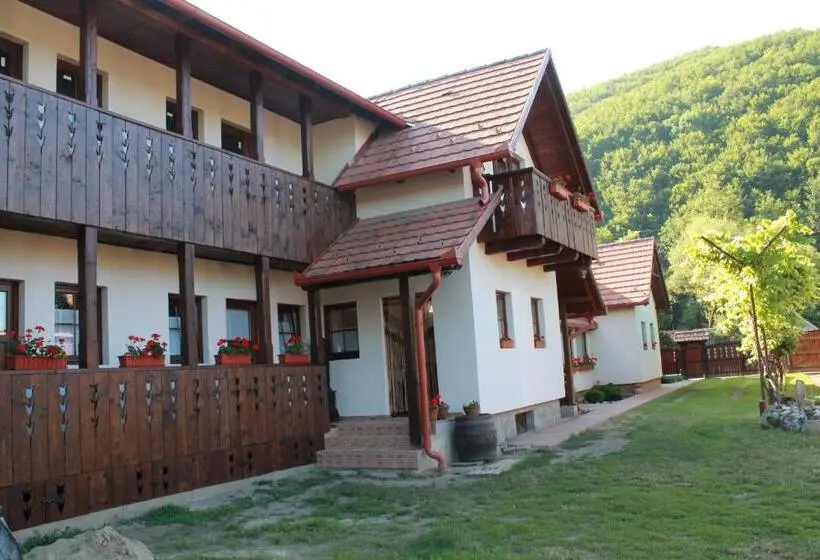 Standard-huone Parveke, Zsuzsanna Paraszthaz
