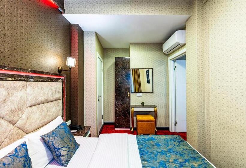 جناح سوبيريور, Sisli Form