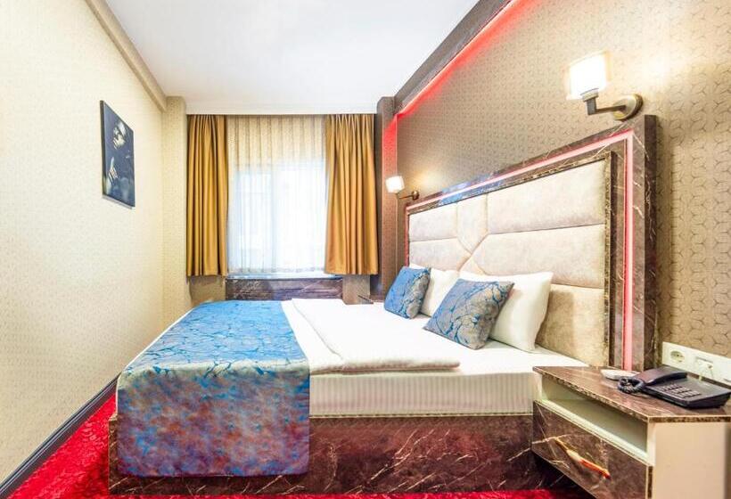수피리어 스위트, Sisli Form