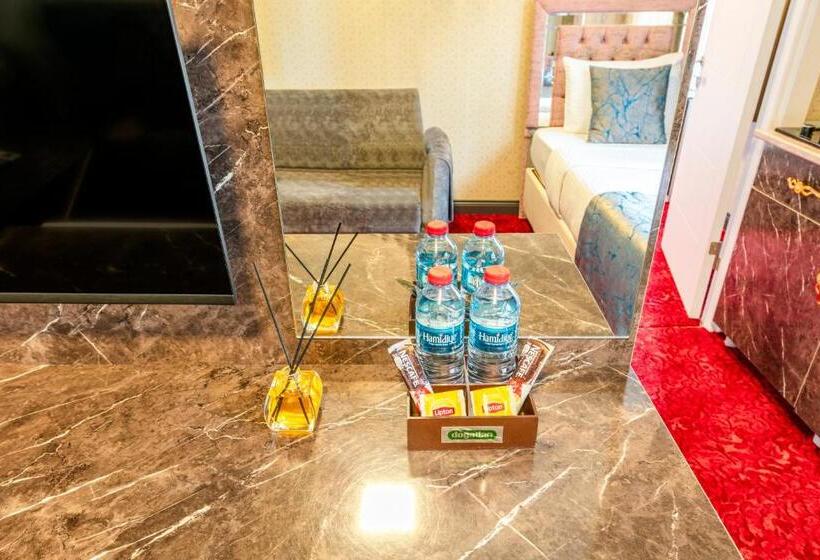 جناح عائلي, Sisli Form