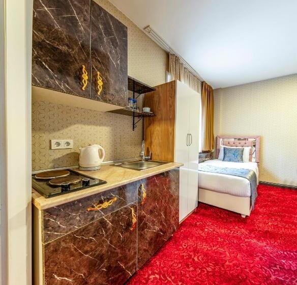 جناح عائلي, Sisli Form