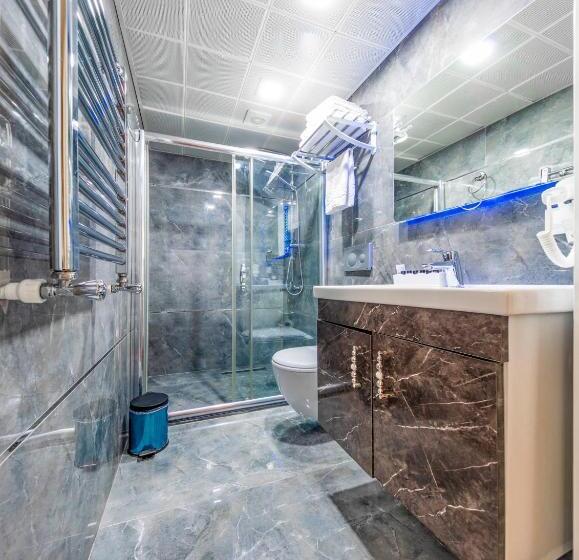 جناح عائلي, Sisli Form