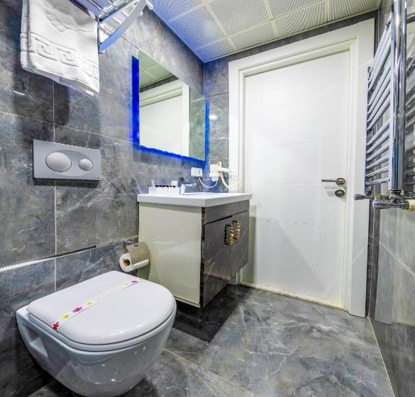 جناح عائلي, Sisli Form