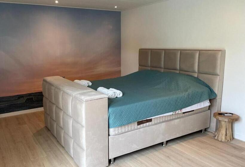 Номер Стандарт, B&b Wad En Zee