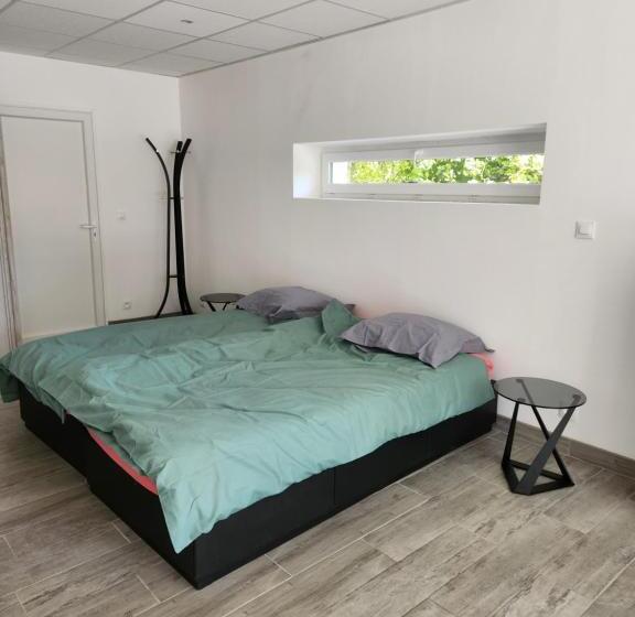 スタンダードシティビュールーム, Le Mazet