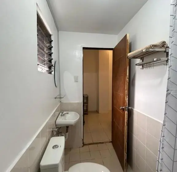 استودیوی لوکس, Caishen Apartelle The Couples Getaway