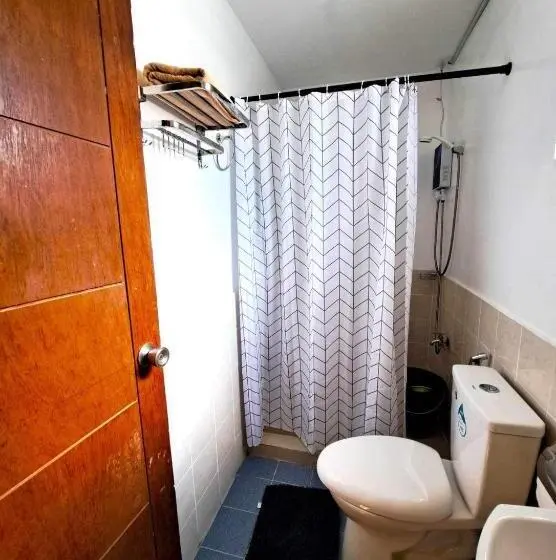 استودیوی لوکس, Caishen Apartelle The Couples Getaway