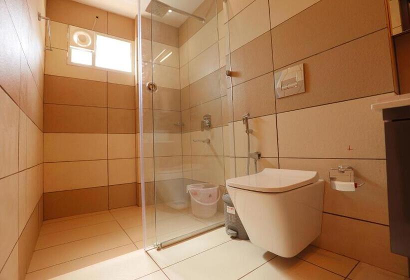 家庭套房, Bluebell