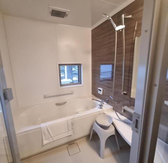 شقة غرفة واحدة, 海峡別荘