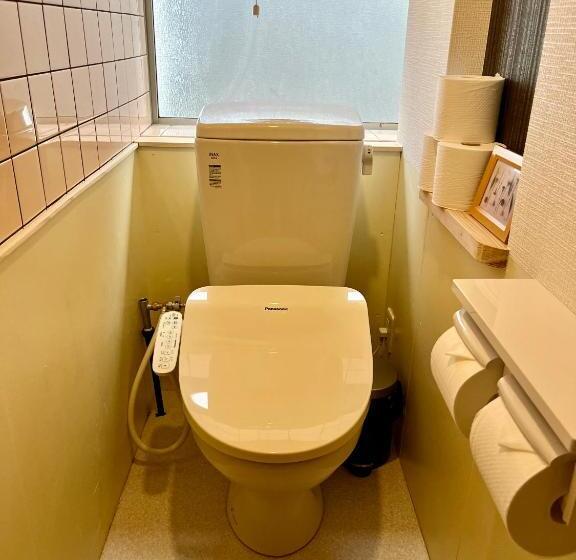 منزل غرفتين نوم, 海峡別荘