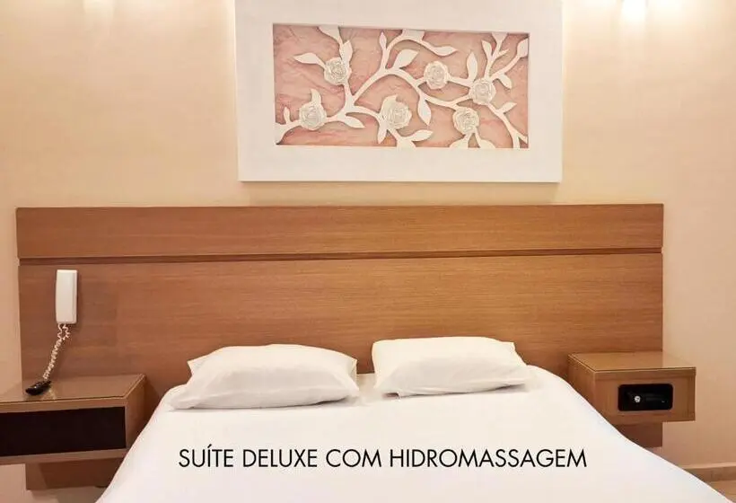 Deluxe-sviitti, Haraam Motel By Drops