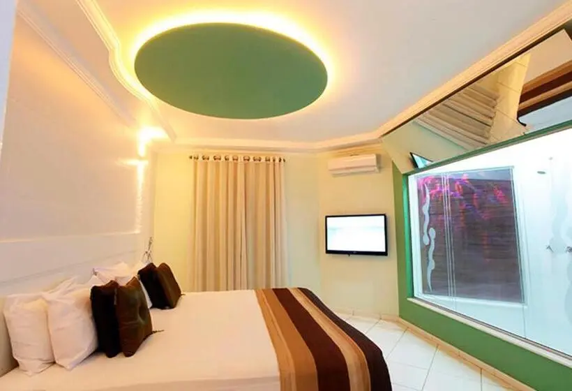 Sviitti Poreallas, Haraam Motel By Drops