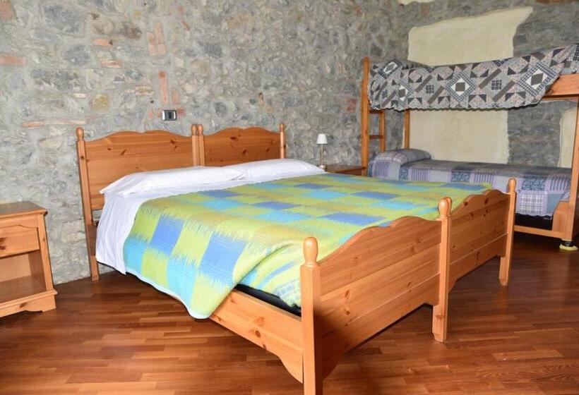 חדר סטנדרט לארבעה, Agriturismo Grabbia