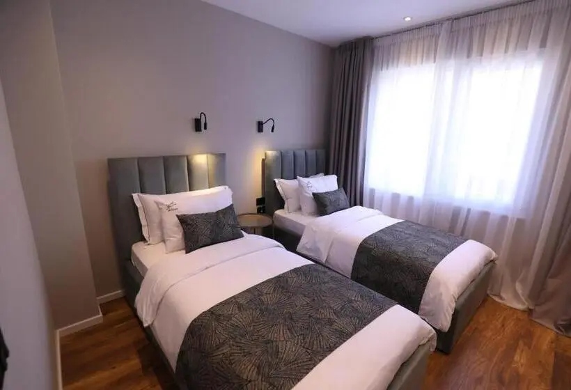 Perhehuone, Dallga Suites