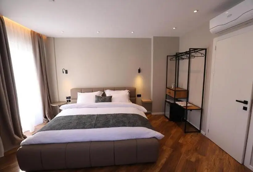 Perhehuone, Dallga Suites