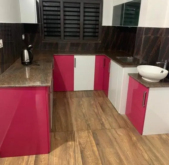 Huoneisto 2 Makuuhuonetta, Wayanad Rooms Izza