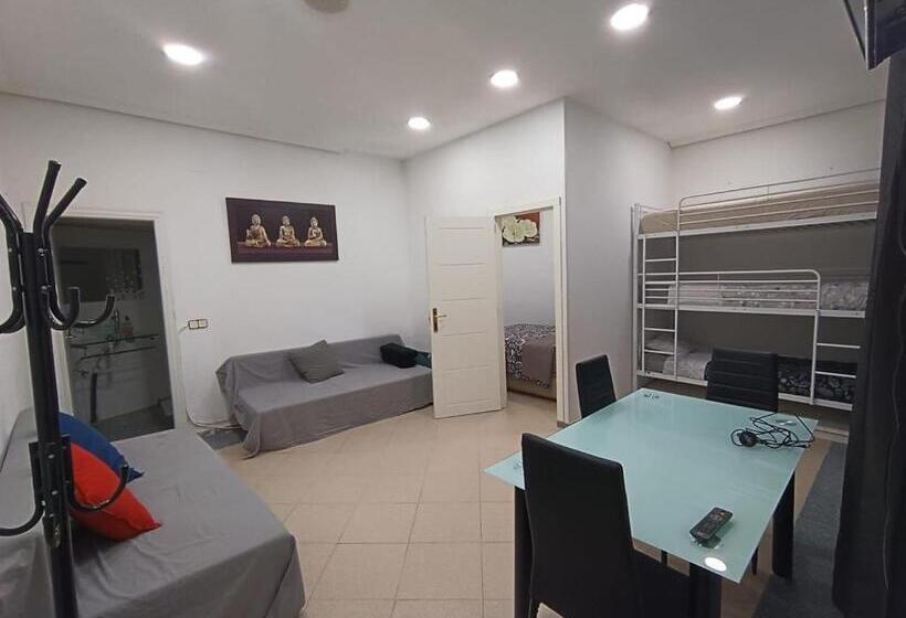 استودیو خانوادگی, Parsa Residencial House