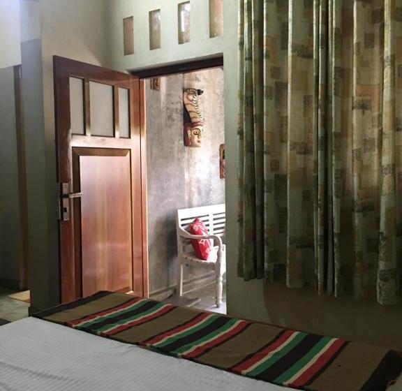 غرفة قياسية, Transit Cabin