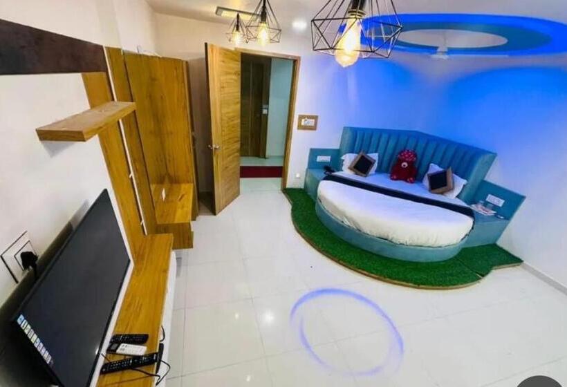 סוויטה דלוקס, Greeen Leaf