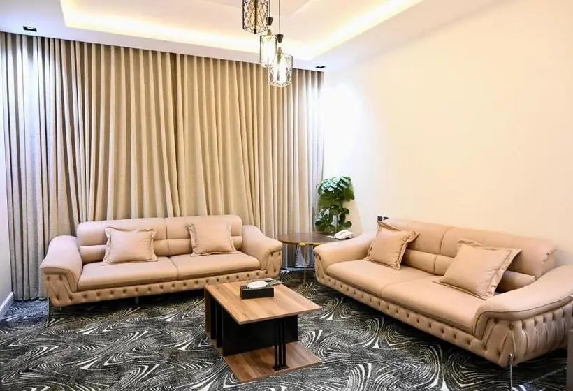 庭の見える１ベッドルームアパートメント, Sun Set Hotel فندق سن ست