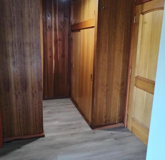 اتاق استاندارد با چشم‌انداز دریاچه, Canales Del Sur 2