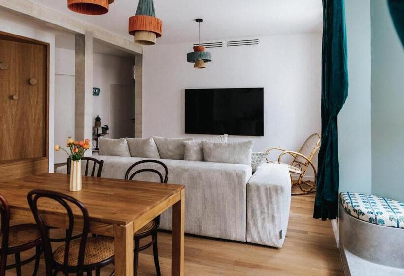 Deluxe Suite, Maison Hubert