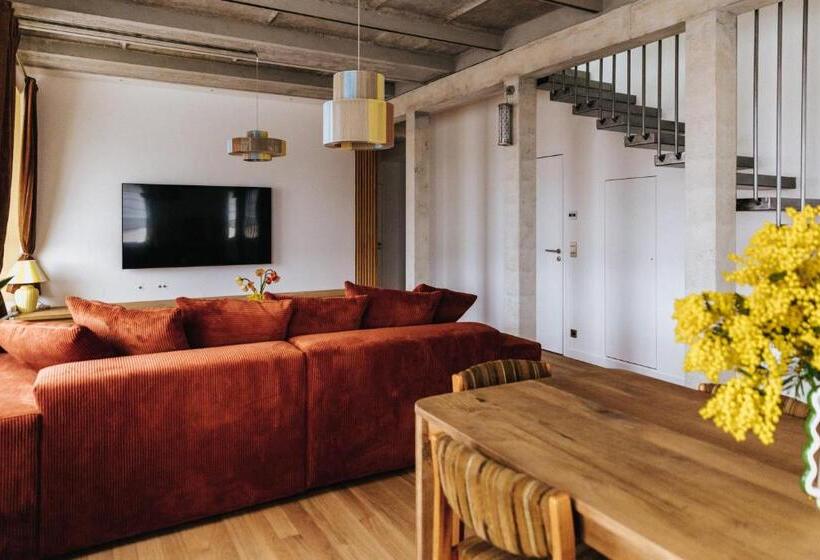 Duplex Suite, Maison Hubert