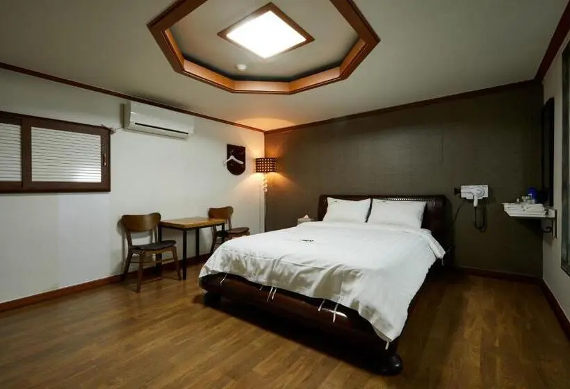 スタンダードルーム, Buantreehotel Blackhouse