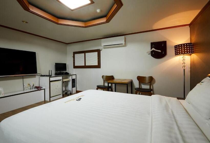 스탠다드 룸, Buantreehotel Blackhouse