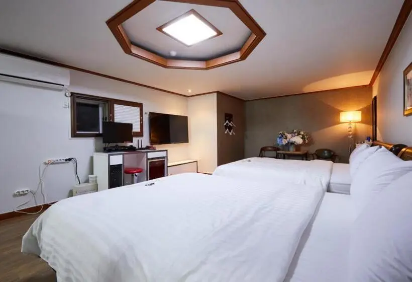 デラックスファミリールーム, Buantreehotel Blackhouse